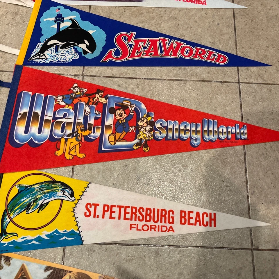 Vintage Florida Large Pennants x 8  including Disney /Kennedy Space etc  - Image 3 of 4