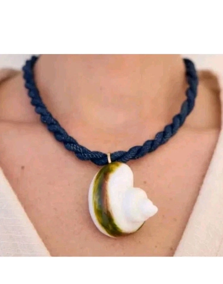 ZARA 蓝色绳子牛仔巨大贝壳吊坠 Lim Ed 项链项圈 WHT/GR M 全新带标签 — 第 4/4 张图片