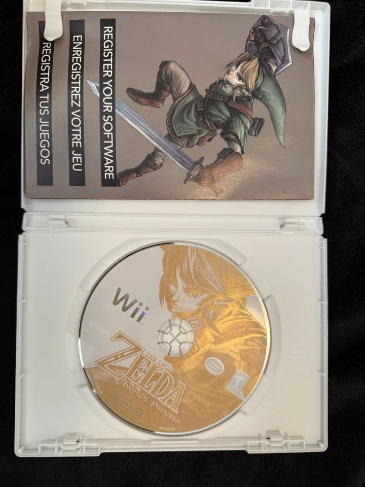 The Legend of Zelda: Twilight Princess Nintendo Wii Link Fantasy Compete - Image 4 of 4