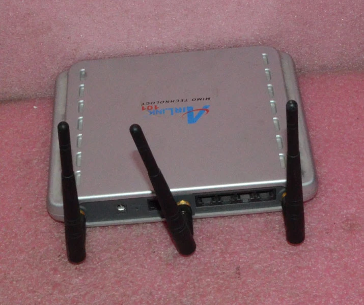 AirLink 101 Mimo XR Wireless Router AR525W. - Image 2 of 2