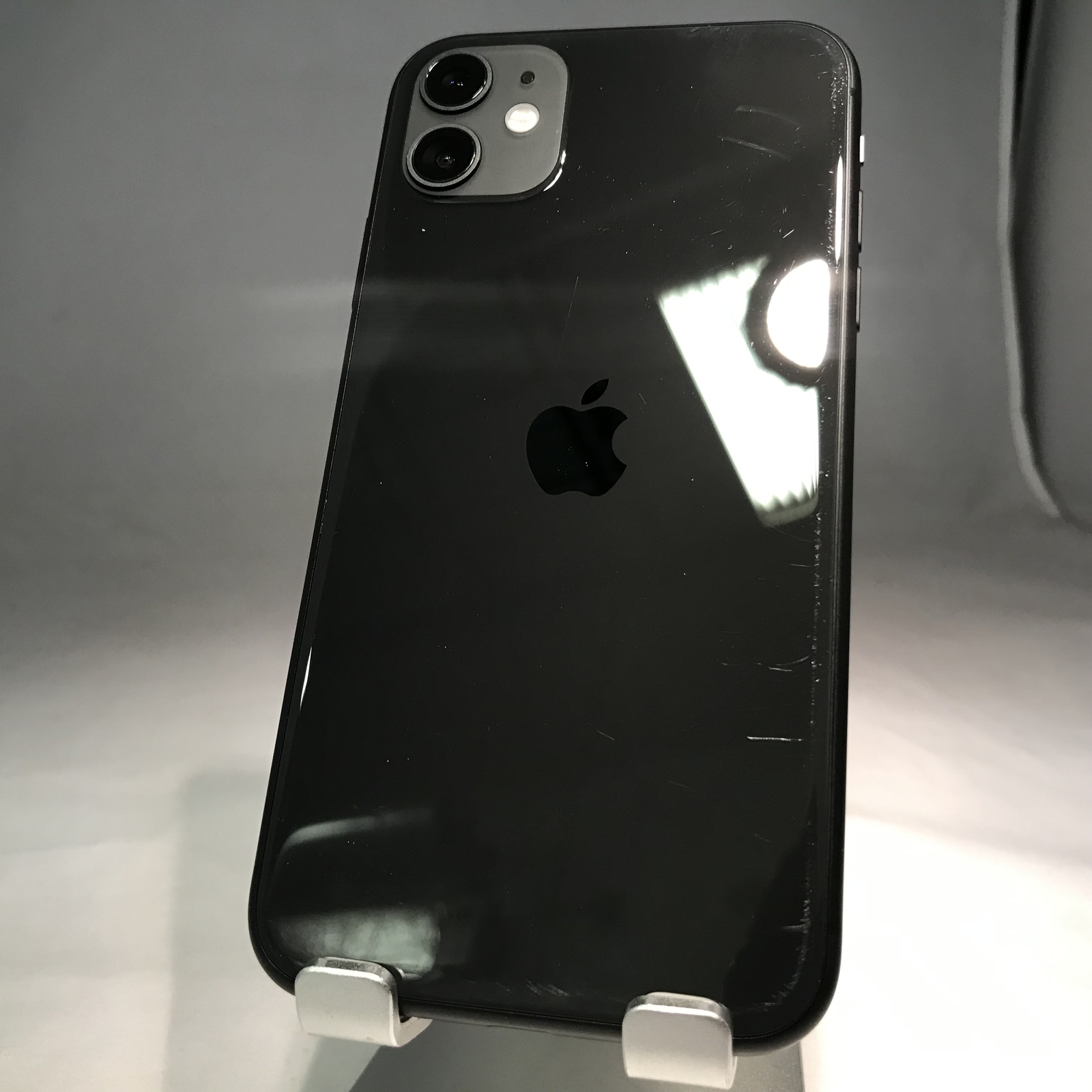 iPhone 11 ブラック 64 GB Apple iPhone 11 ブラック 64ギガ ケース