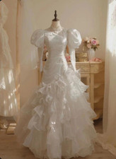 Vintage White Ivory Wedding Dresses Long Sleeves Ruffles Lace Bridal Gowns