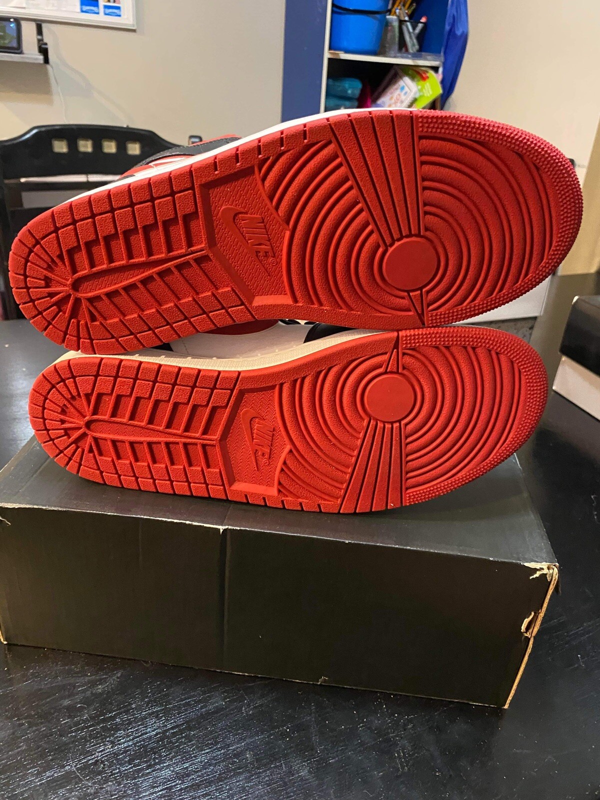 jordan 1 mid bred toe 2022 Gem