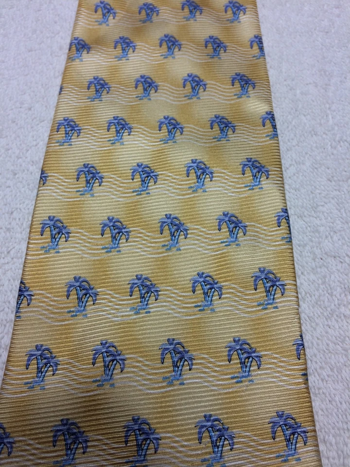 CORBATA TANGO HOMBRE AMARILLA Y DORADA CON PALMERAS AZULES 4 X 60  Foto 3 de 4