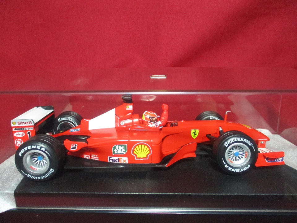 1:18 Scale Michael Schumacher Scuderia Ferrari WORLD CHAMPION 2001 F1 GP Car - Image 4 of 4