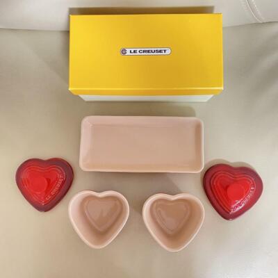Le Creuset Petite Ramekin D'Amour Set of 2 Heart shaped Cocotte