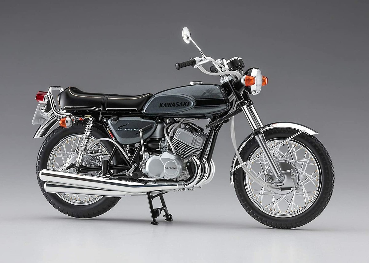 Hasegawa 1/12 Bike Series Kawasaki 500-SS MACHIII (H1) Plastic