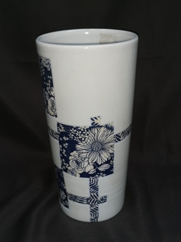Porzellan Vase aus China Japan ? . signiert - Bild 5 von 10