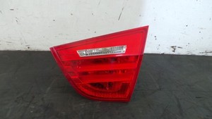 Y11431 BMW E90 LCI LED Rückleuchte Heckklappe Rücklicht Innen Rechts 7154156