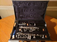 Vito Reso-Tone 3 Clarinet with Hardshell Case Pre-owned, Extra Reed -COMPLETE-