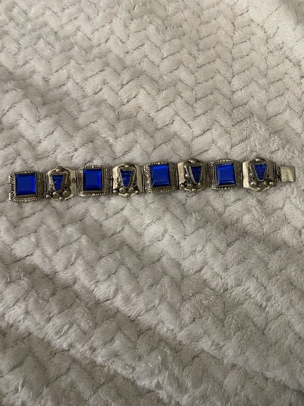 Taxco Sterling Silver Eight Panel Blue Glass Stone Bracelet ￼