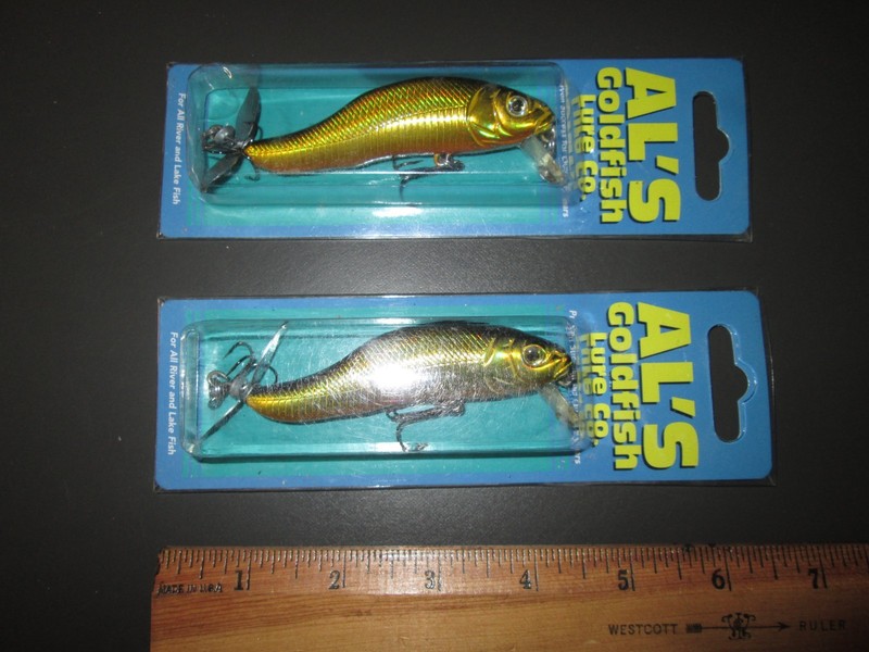 2 AL'S Goldfish topwater wake bait 1/2 oz  and 3.5" fishing lure lot 