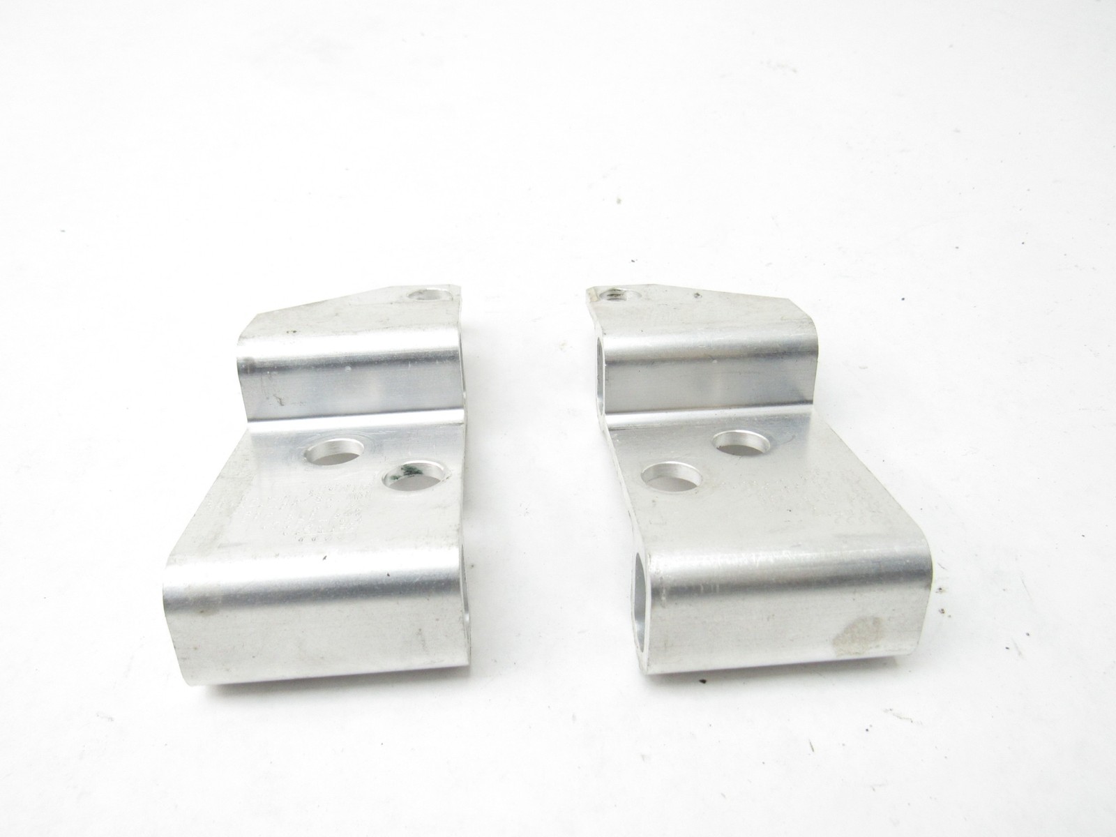 Audi R8 2011 Convertible Right Left Upper Support Mount Bracket Set 08-12 ; :A
