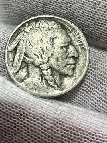 1913 Type 1 Higher Grade 3/4 Horn Buffalo Nickel -  Better Date US Coin!