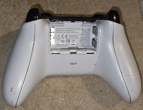 X Box One Wireless Controller Missing Battery Cover Untested