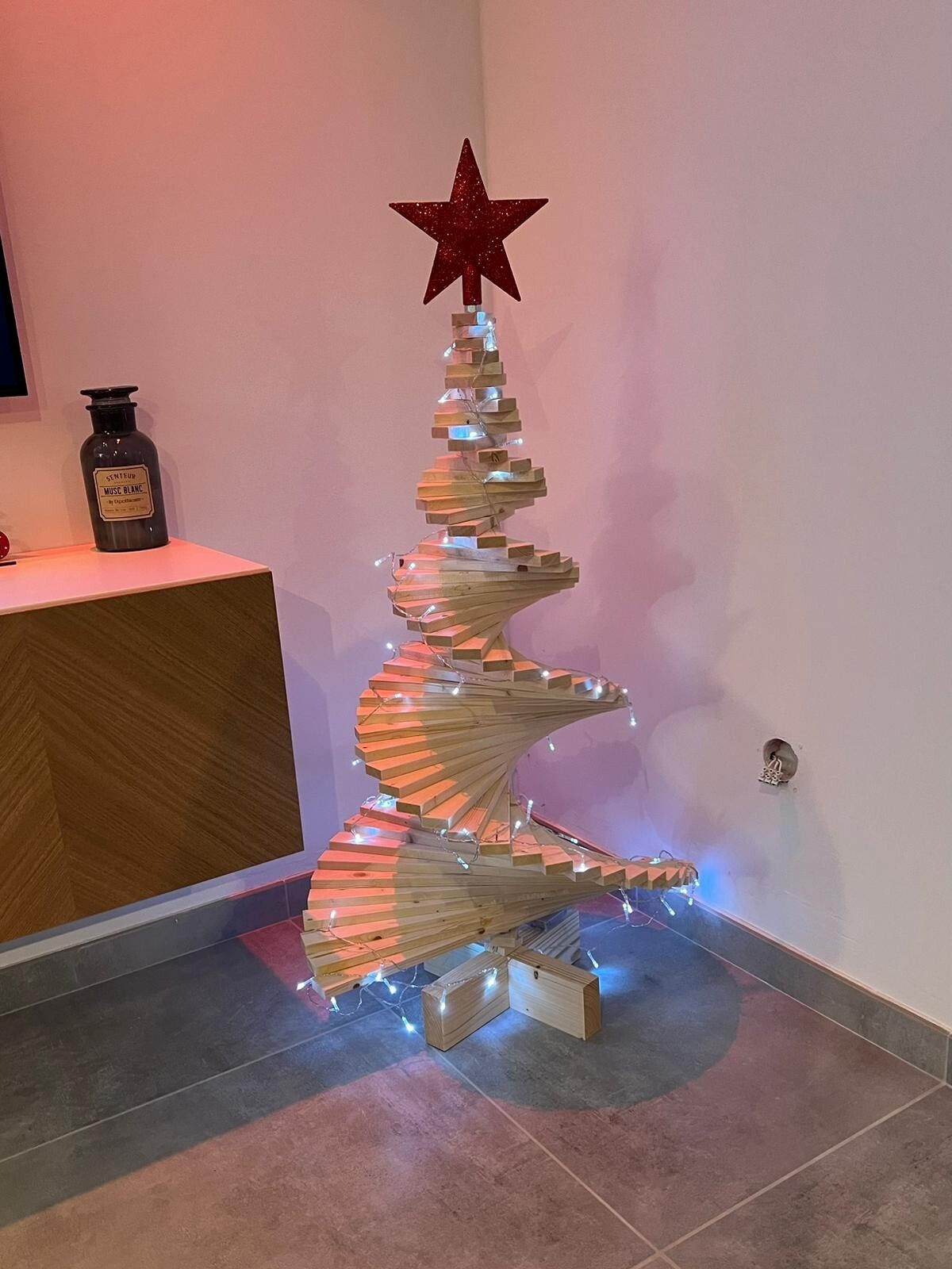 Sapin de Noël en bois de sapin 120cm arbre de Noël naturel pour intérieur