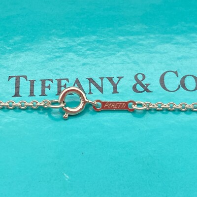 Tiffany & Co. PERETTI シルバーブローチ　「r」 Tiffany & Co. PERETTI シルバーブローチ 「r」 - メルカリ