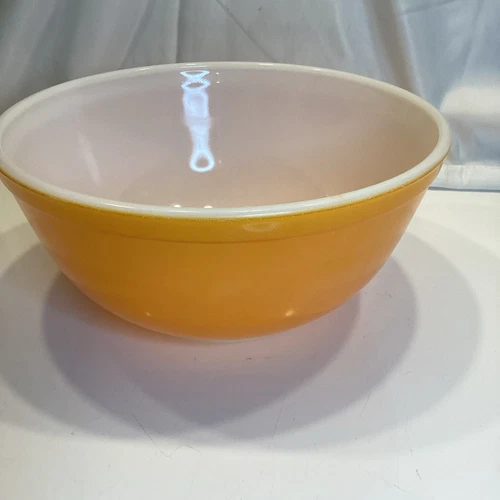 Vintage PYREX Glass Mixing Bowl #403 2-1/2 QT Citrus Orange