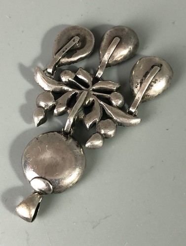Ciondolo georgiano in argento e pasta a punti neri C1800. BALZX - Foto 2 di 2