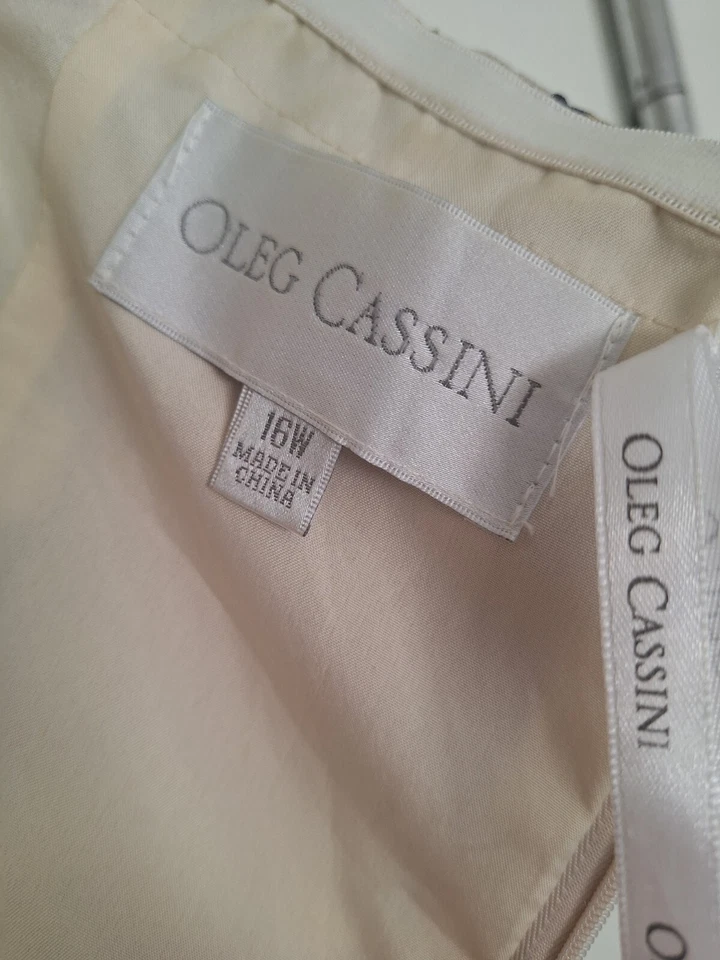 VESTIDO DE NOVIA OLEG CASSINI DAVID’S TALLA 16 NUEVO Foto 4 de 4