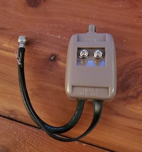 Unbranded 1:2 (2 Way)  Connection Split Antenna 