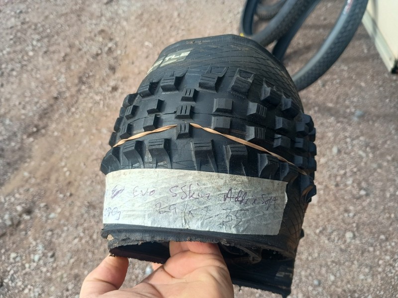 Schwalbe Magic Mary EVO Snakeskin Addix Soft 29 x 2.35" 1080g