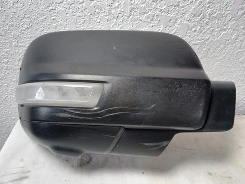 2020 Nissan Titan SV Pro-4X Passenger Right Side Door Mirror Cover W/Camera OEM 