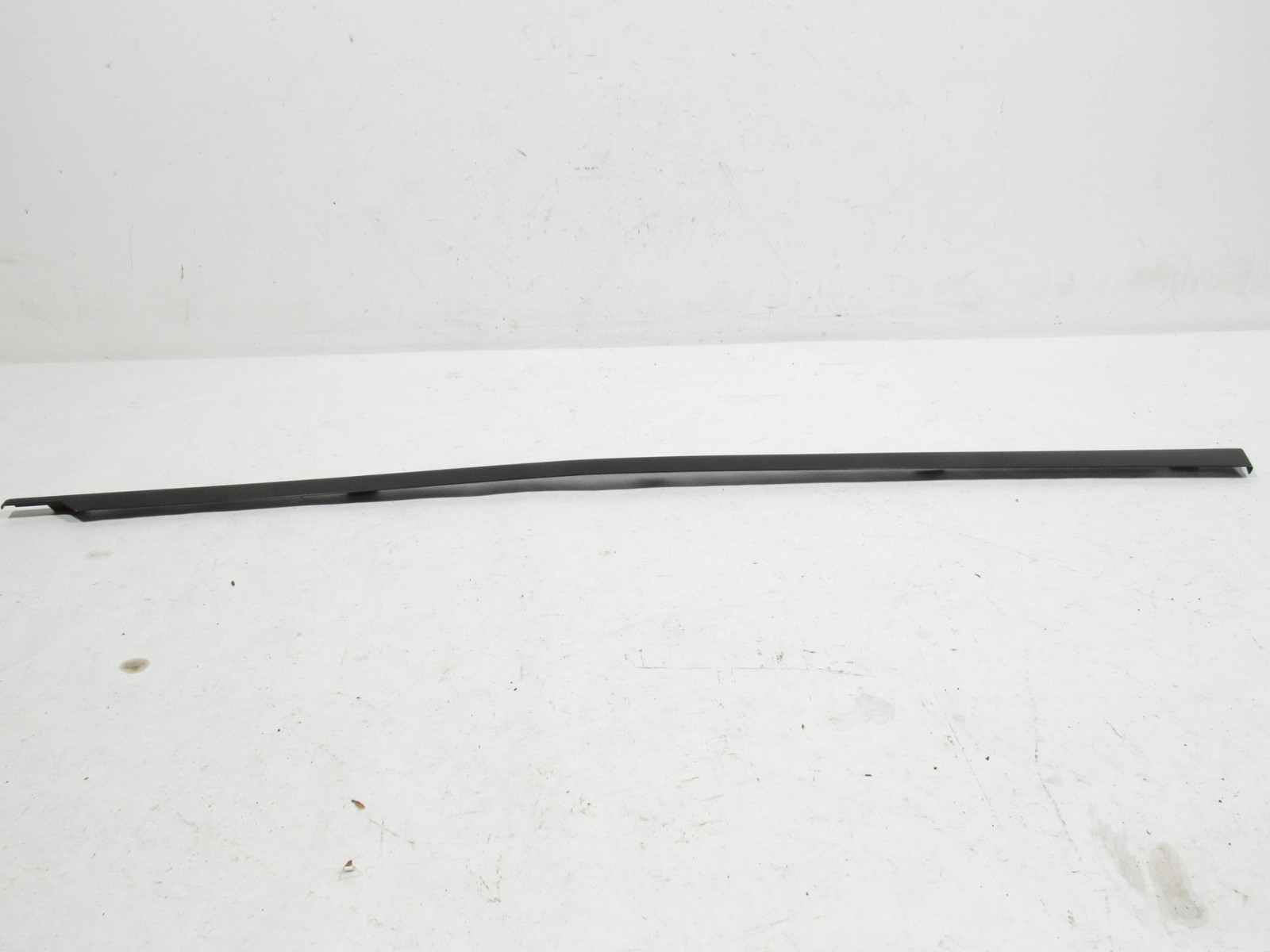 20-23 McLaren GT 2021 Front Right Passenger Upper Door Trim Molding *:Y