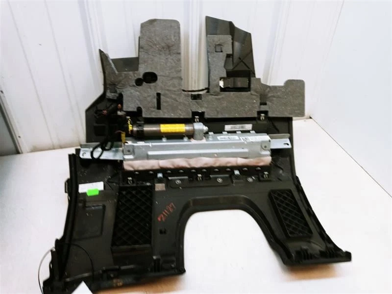 2007 AUDI A4 CABRIOLET DRIVER LEFT STEERING DASH TRIM KNEE ASSY OEM USED - Imagem 3 de 4