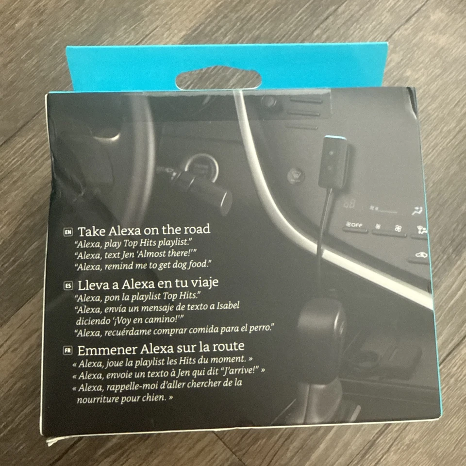 Amazon Echo Auto (2ª Gen, Lanzamiento 2022) ¡Nuevo! Foto 3 de 4