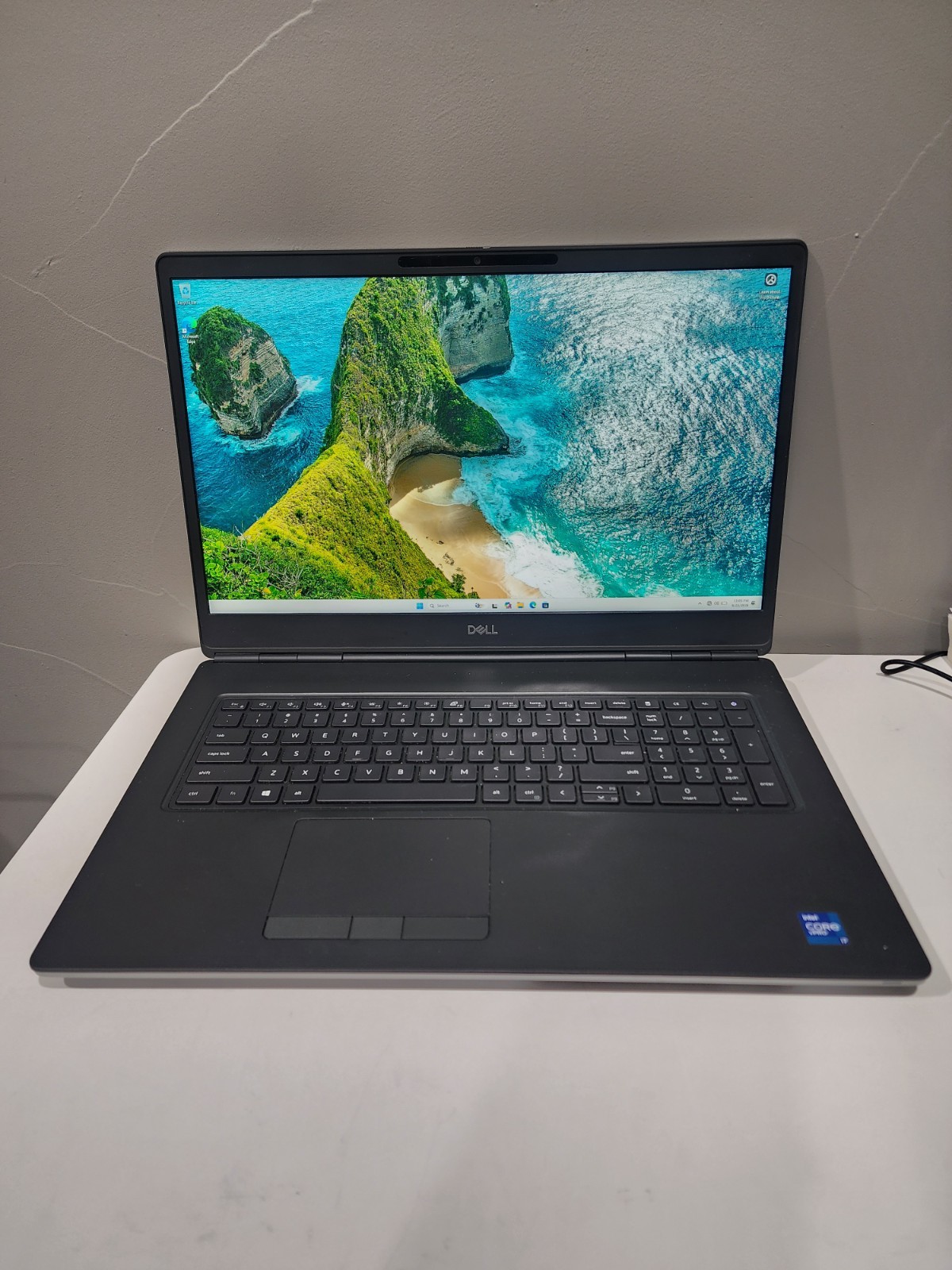 Dell Precision 7760 C GRADE i7-11850H - 32GB Ram - 512GB SSD - W11H - NO AC