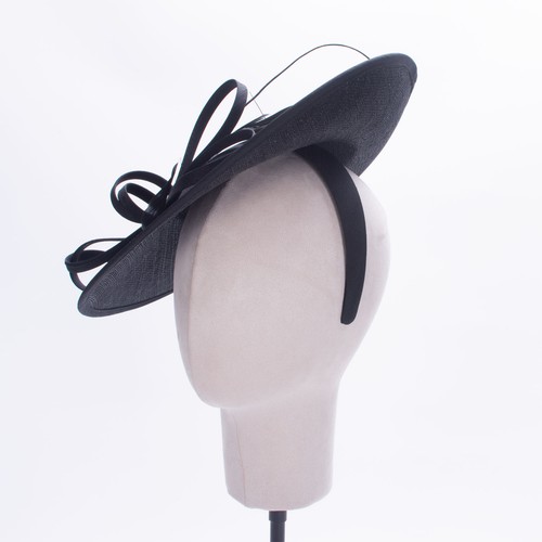 Womens Black Derby Sinamay Fascinator Wedding Church Hat Headpiece T444 - Picture 9 of 9