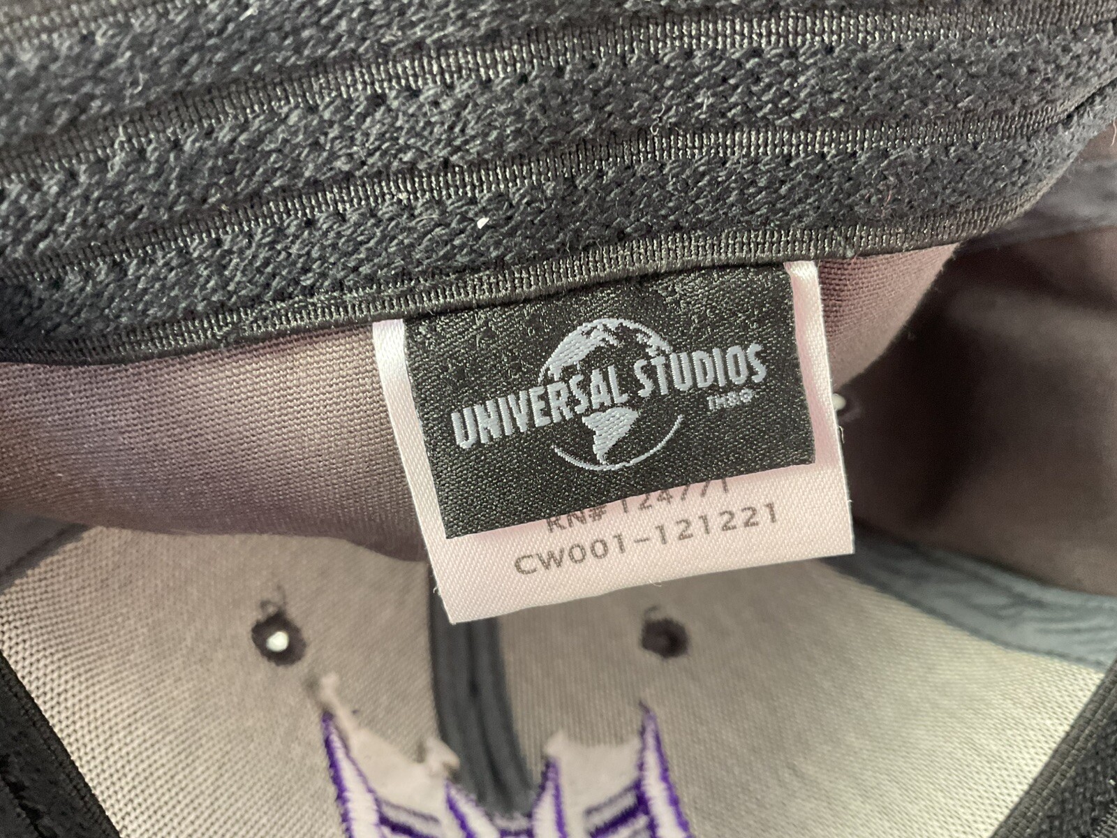 Universal Studios ‘Transformers’ Baseball Cap One… - image 4