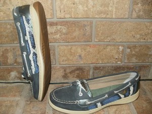 sperry angelfish navy
