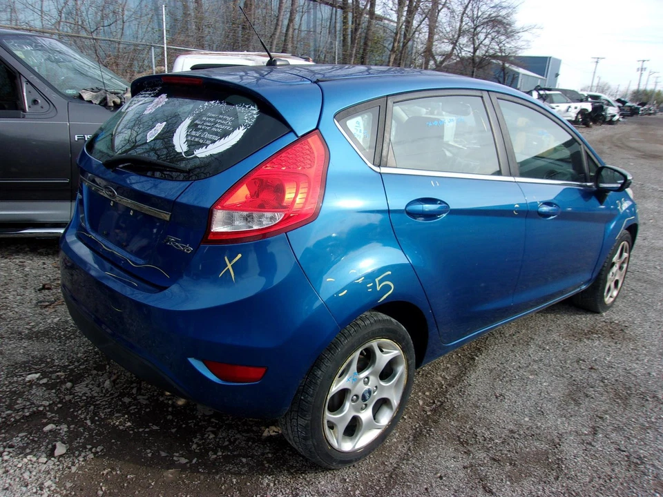 Used Right Quarter Glass fits: 2011 Ford Fiesta Htbk bright belt moulding Right - Imagem 4 de 4