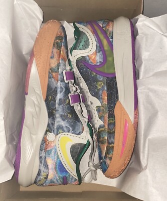 Size 8.5  Nike Kyrie 8 **UNRELEASED**  Circle Of Life
