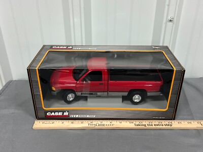 CASE IH DODGE Ram 2500 V10 Pickup Diecast Pickup Truck ERTL NIB 1