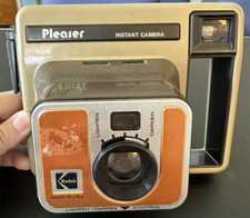 1982-85 Vintage Kodak - Pleaser Instant Camera w/ Hard Sided Leather Carry Case