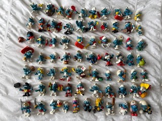 Big Bundle Of 71 Vintage Schleich Smurf Figures