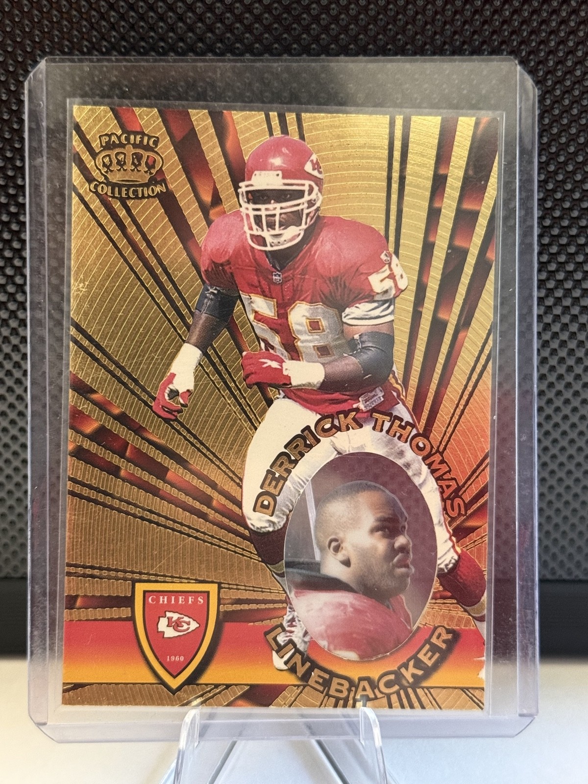 1996 Pacific Invincible - Derrick Thomas #I-74