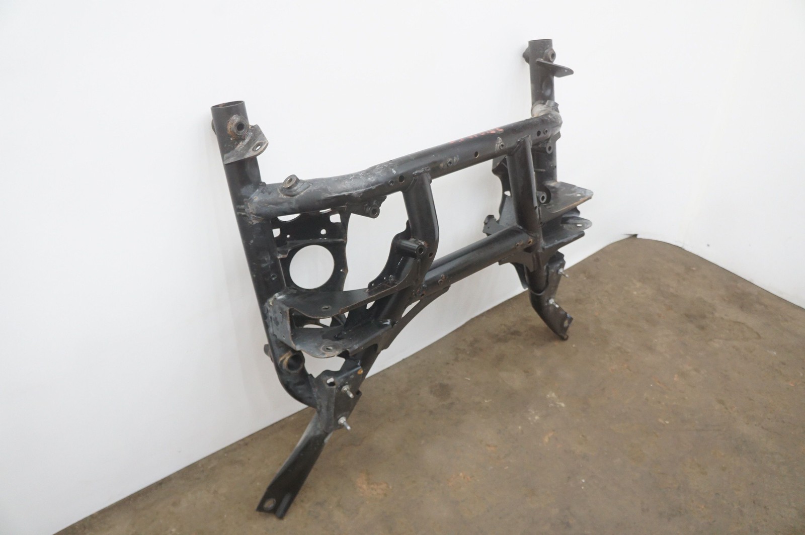 Front Subframe Engine Cradle Crossmember 31106782459 Rolls Royce Phantom Vii 06