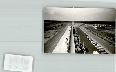 39647633 - 6832 Hockenheim Rennszene vor der Boxengasse auf dem Hockenheimring