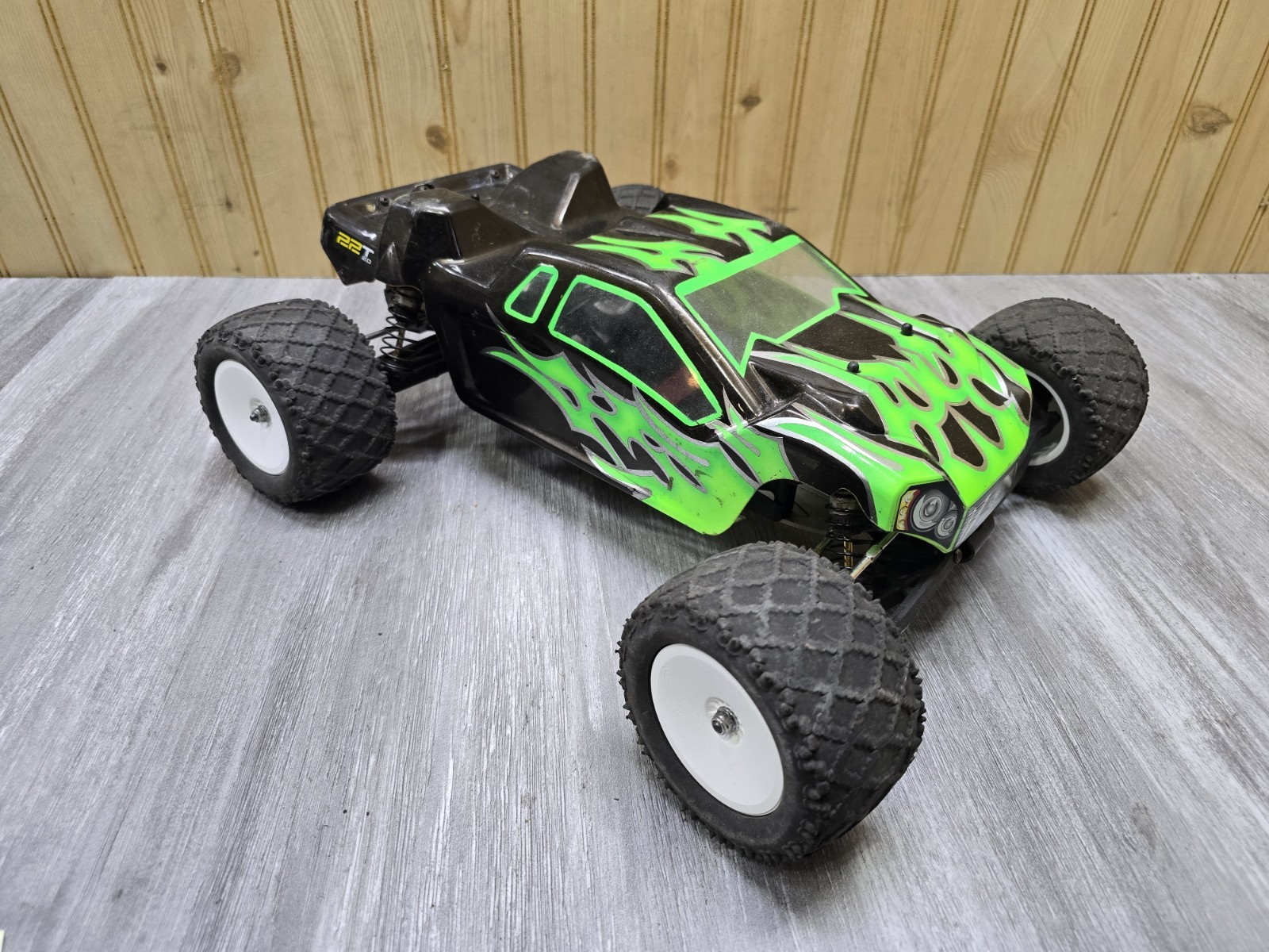 TLR Team Losi Racing 22SCT 1/10 Short Course Truck Roller Slider Chassis 