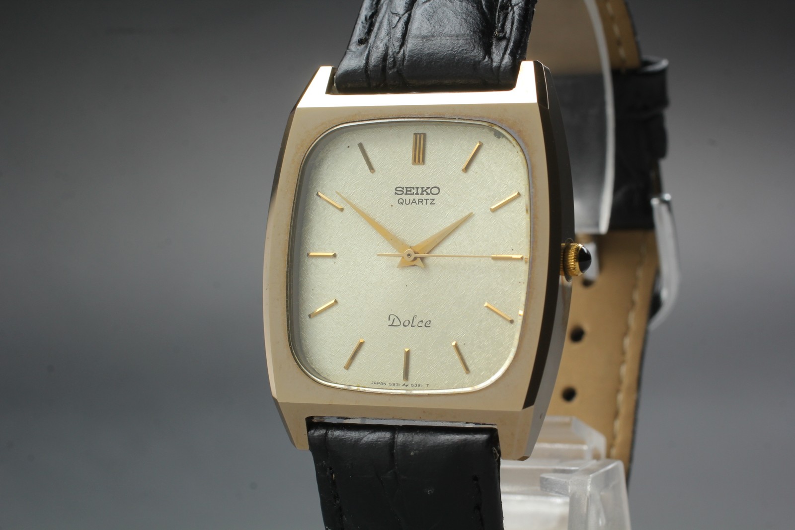 [Exc+5] SEIKO Dolce 5931-5341 30mm Tungsten Tank Gold Dial Quartz Men's Watch