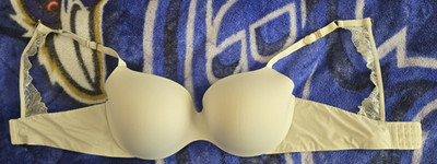 INCREDIBLE by Victoria's Secret Lined Demi Bra Women's Size 40DD Ivory Lace EUC