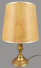 Lampe de chevet avec pied en laiton forme bougeoir et abat jour - Ht : 40cm