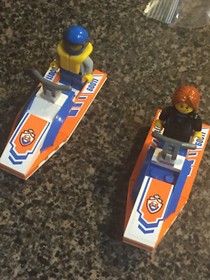 M Lego Partial Build 60011 City Surfer Rescue w/ 2 Minifigures Minifig Surfer 