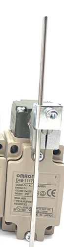 Omron D4B-1117N Limit Switch D4B1117N Free Shipping 1pcs New - Picture 3 of 4