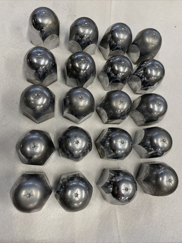 Semi Truck Lug Covers Gray Plastic used qty 20 33mm