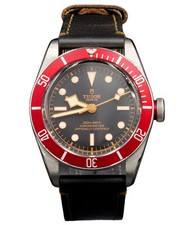 Mens Tudor Black Bay 79230R Watch Red Bezel Black Dial with Box and Card 3